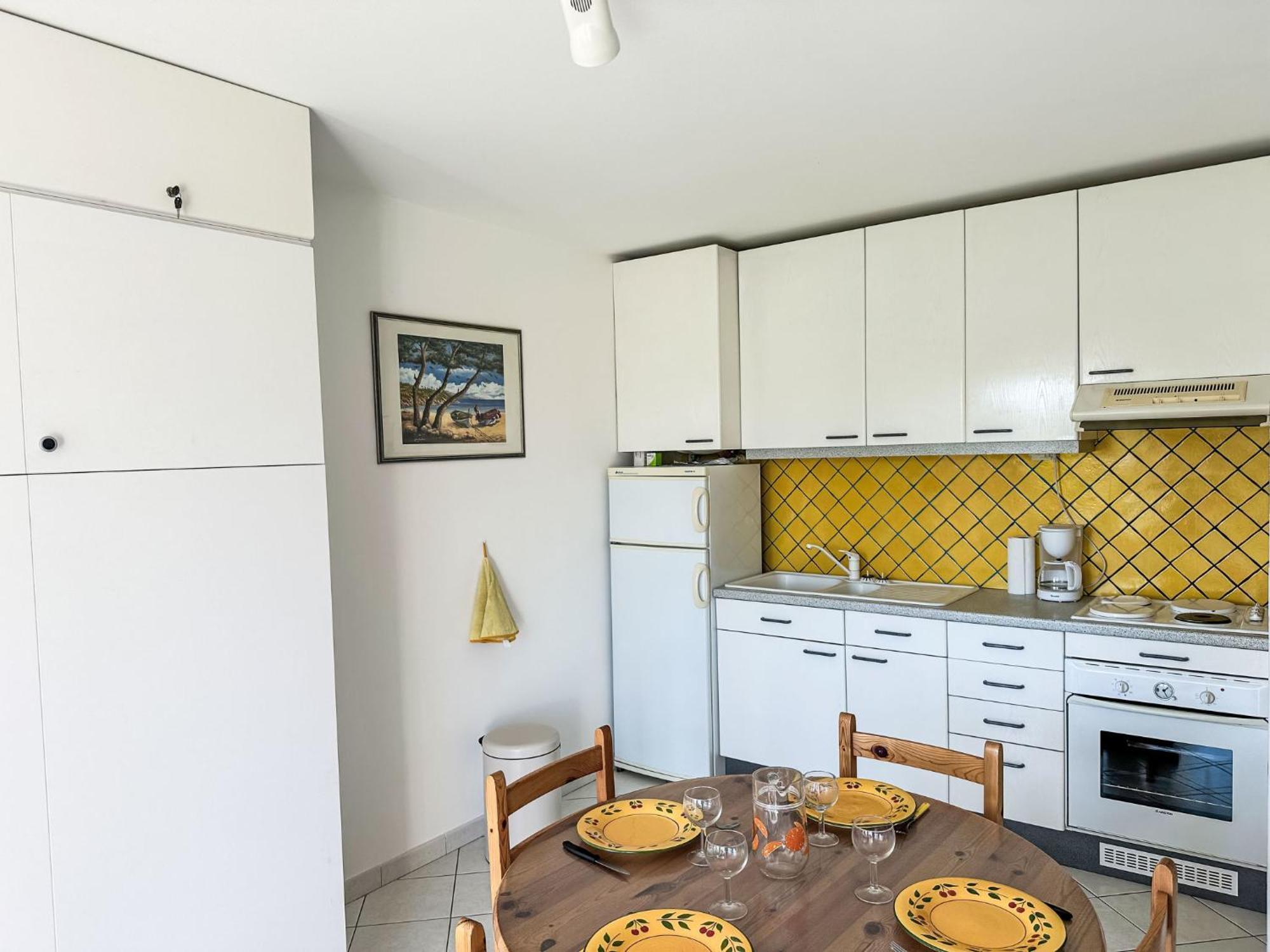 Apartment Les Roses Lauriers By Interhome Le Lavandou Exteriör bild